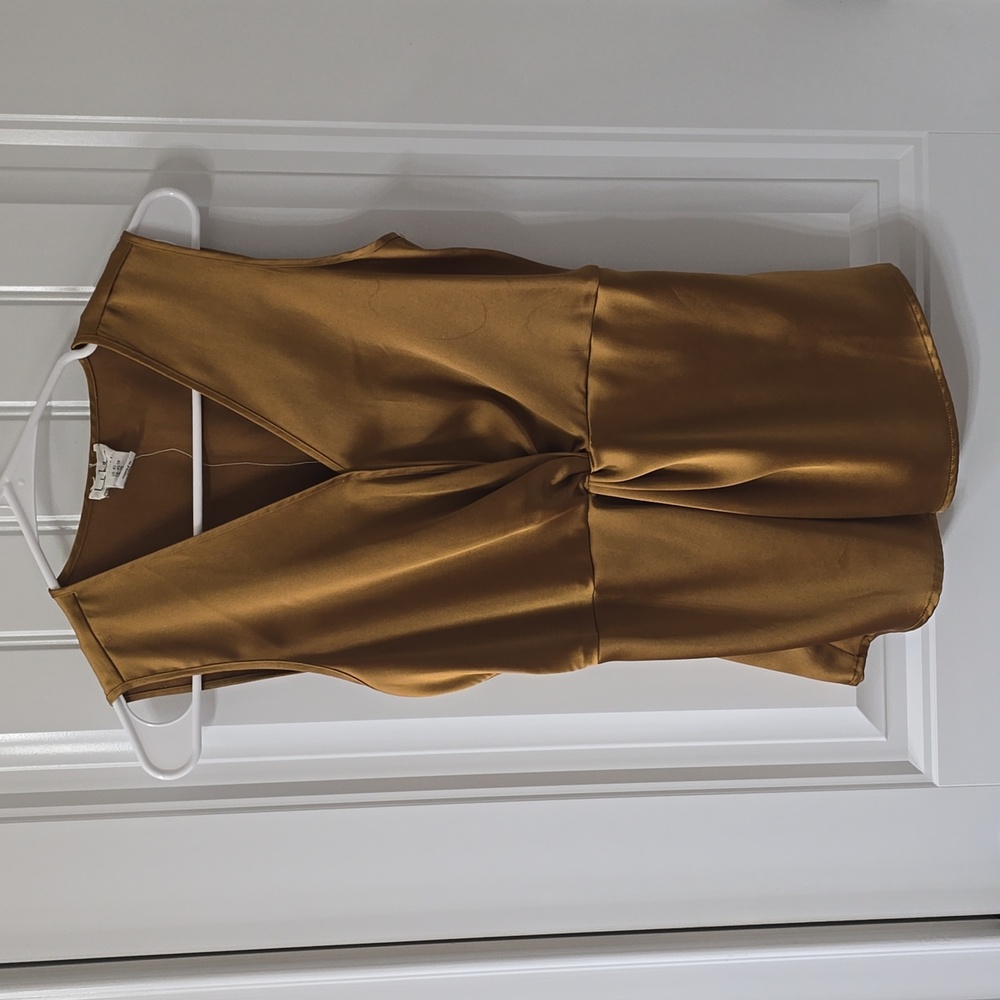5 For 25 Nicole Miller Women's Gold Sleeveless Top XS
